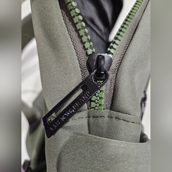 Lucky Brand Sage Green/ Army Neoprene Large Laptop Backpack Travel Bag NEW - Picture 7 of 7